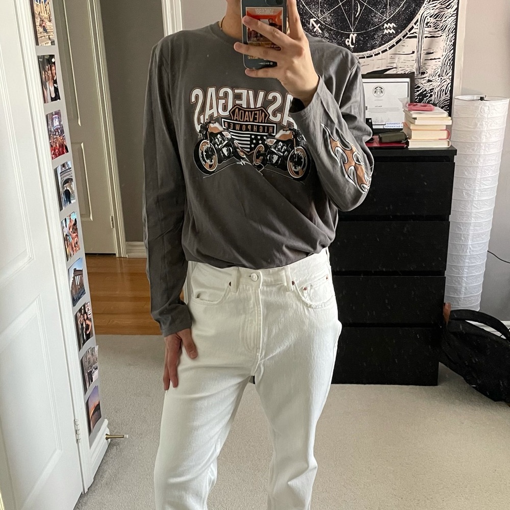 GRAPHIC LONG SLEEVE *nasty gal*